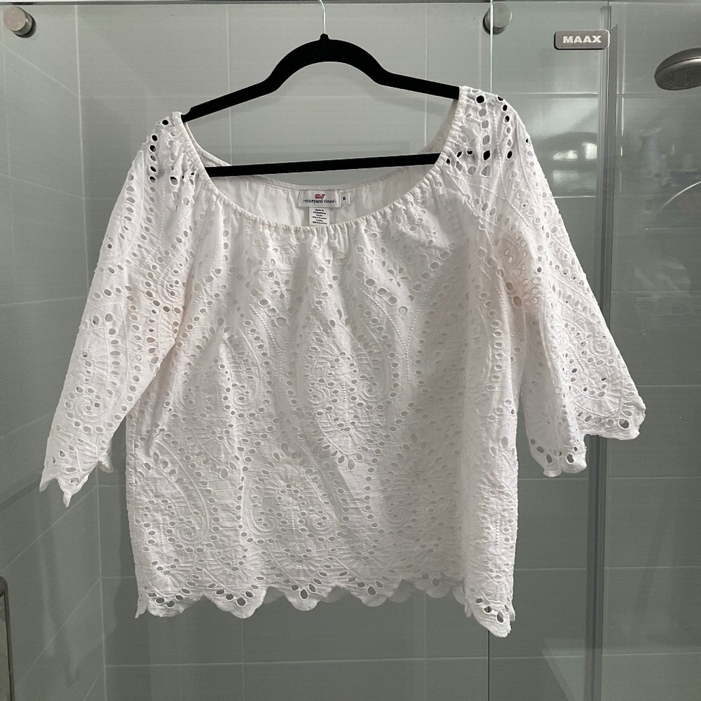 Vineyard Vines White Eyelet Woman’s Top